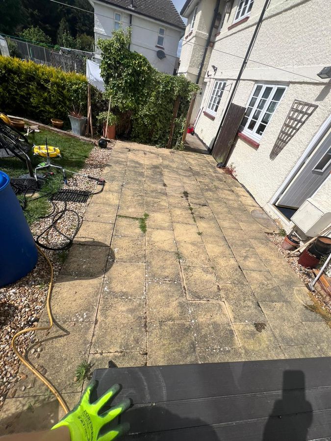 Before driveway cleaning